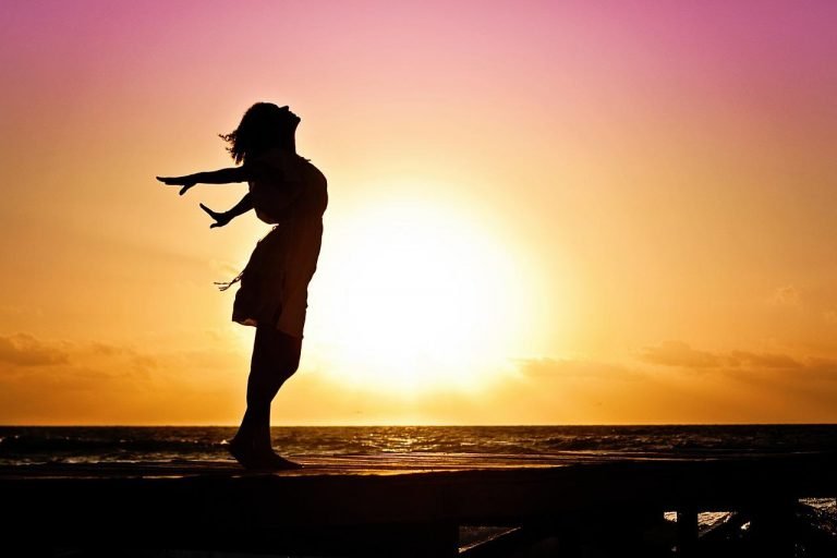 20 Ways To Say Calm Down In Spanish That Latinos Use Everyday